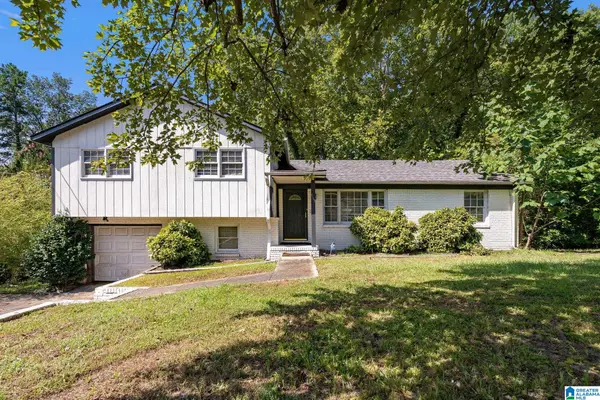 913 REDSTONE LANE, Birmingham, AL 35215