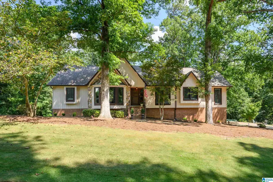 3500 COVENTRY DRIVE, Vestavia Hills, AL 35243 - #2