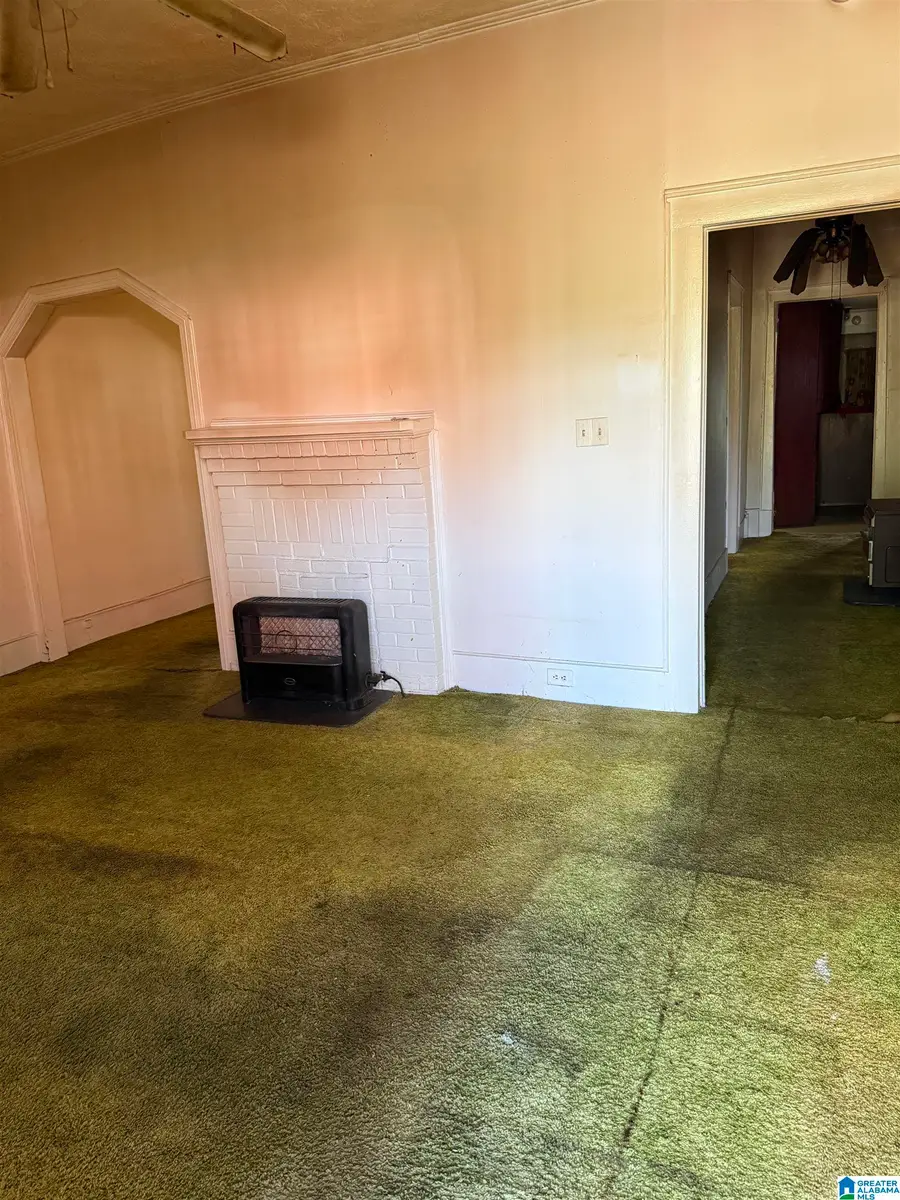 16 S CHRISTINE AVENUE, Anniston, AL 36207 - #2