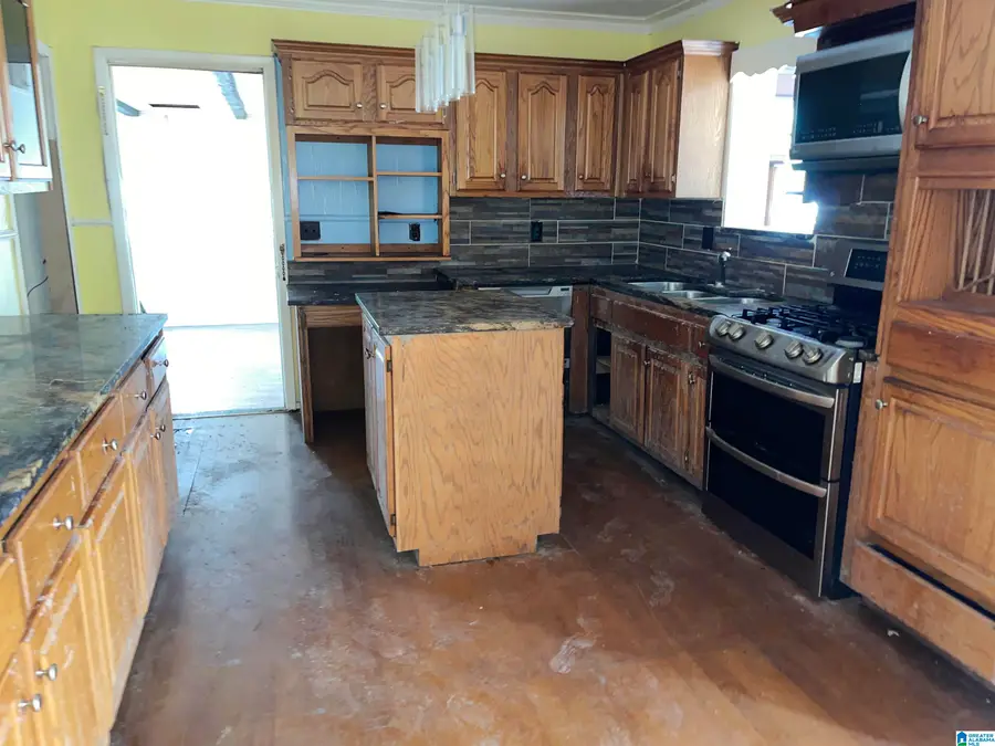 1005 BARCLAY DRIVE, Bessemer, AL 35023 - #3