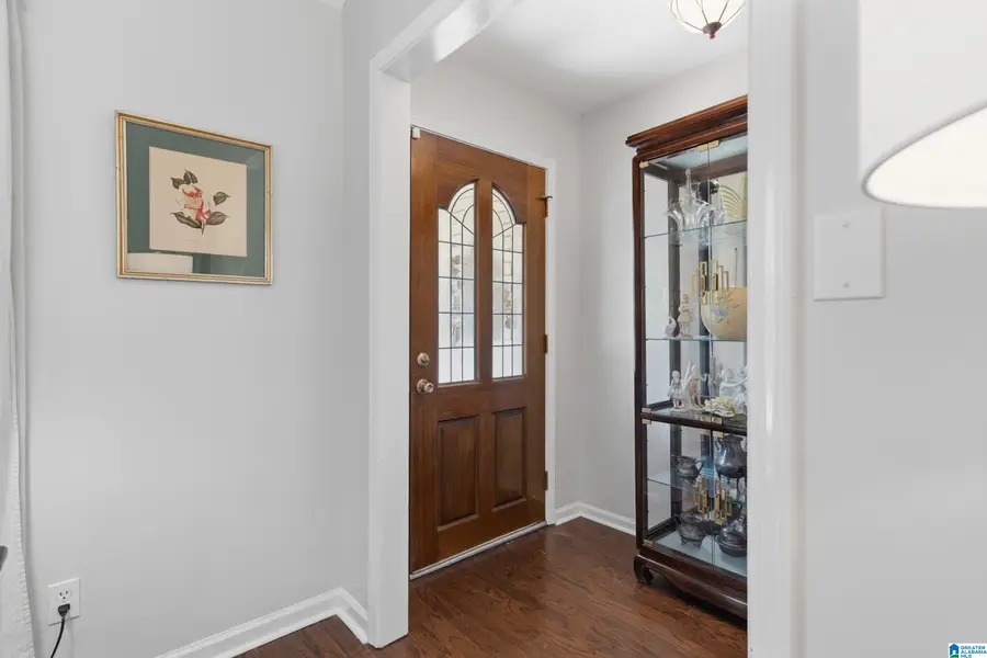 1350 SHADES RUN CIRCLE, Hoover, AL 35244 - #3