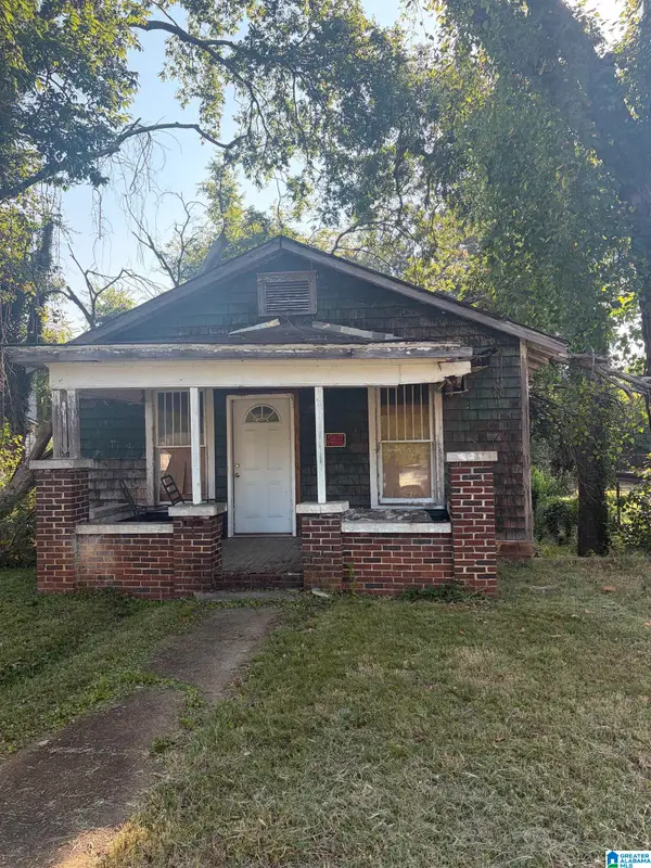 1006 N NASHVILLE AVENUE, Sheffield, AL 35660