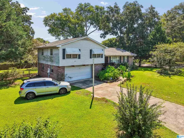 6205 CANE CREEK DRIVE, Anniston, AL 36206