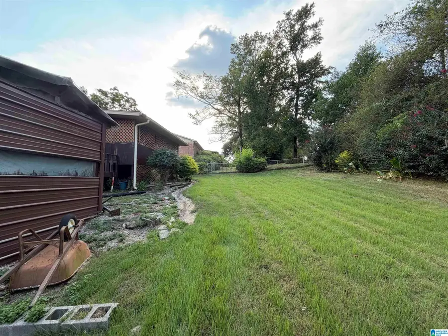 420 36TH AVENUE NE, Center Point, AL 35215 - #3