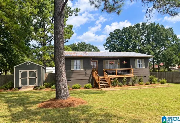 695 FLINT HILL ROAD, Bessemer, AL 35022