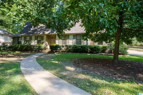 2901 WISTERIA DRIVE, Hoover, AL 35216