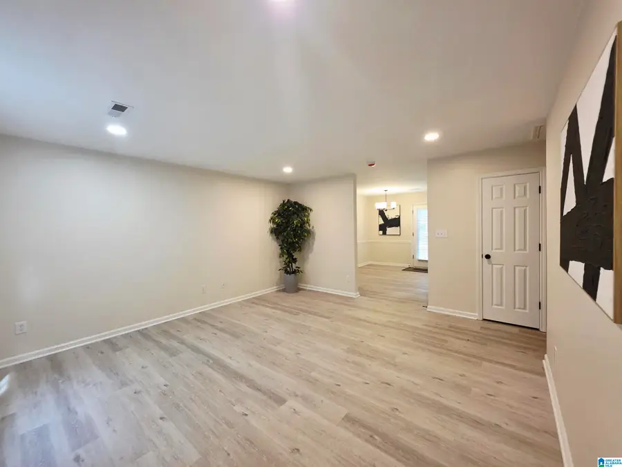 522 FLINT HILL ROAD, Bessemer, AL 35022 - #2