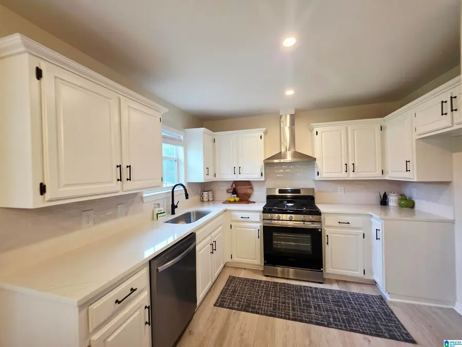 522 FLINT HILL ROAD, Bessemer, AL 35022 - #3
