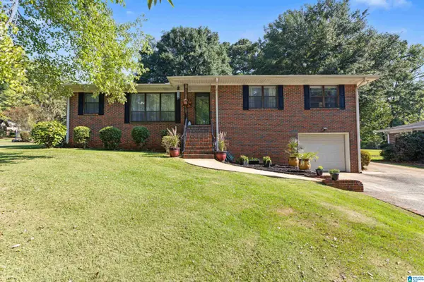 2101 LONGVIEW DRIVE, Hueytown, AL 35023