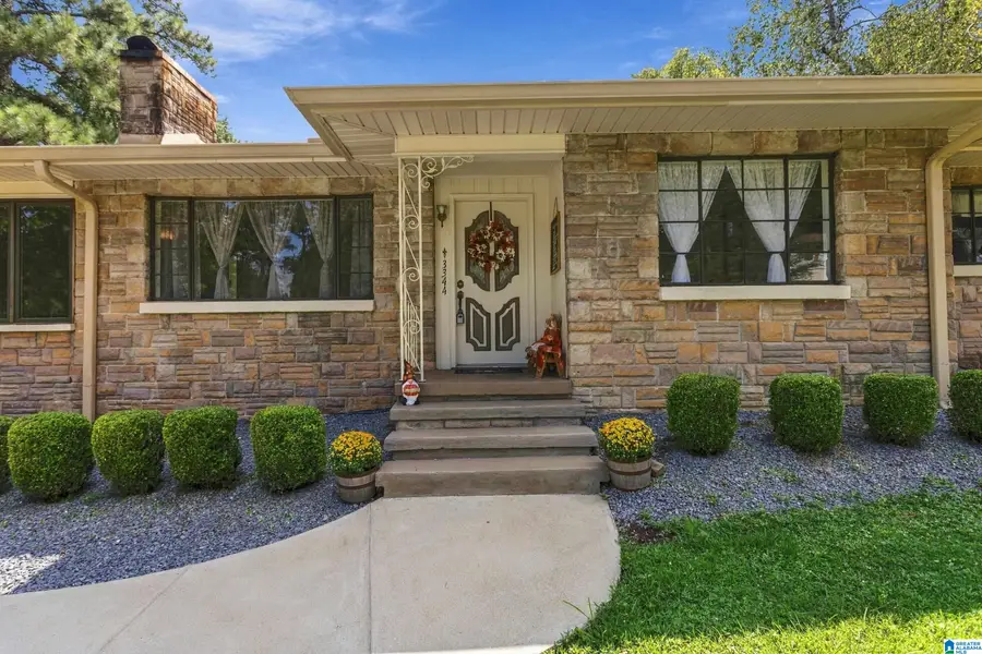 3344 HILLCREST AVENUE, Birmingham, AL 35224 - #2