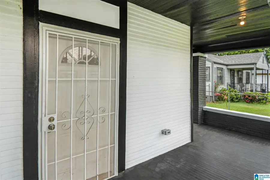2908 AVENUE F, Birmingham, AL 35218 - #2