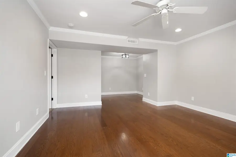210 15TH STREET E, Tuscaloosa, AL 35401 - #3