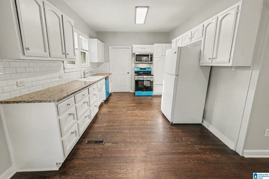 118 HIGHLAND DRIVE, Hueytown, AL 35023 - #3