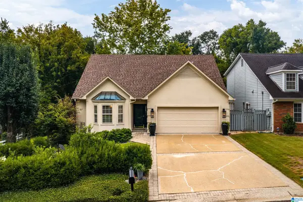 2400 CHRISTOPHER PLACE, Vestavia hills, AL 35243