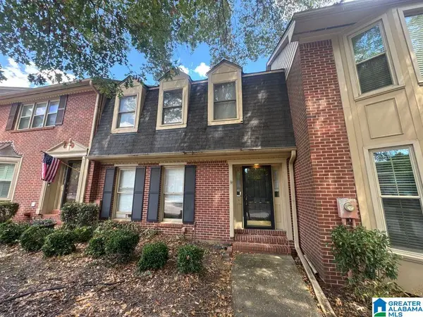 104 CHASE PLANTATION PARKWAY, Hoover, AL 35244