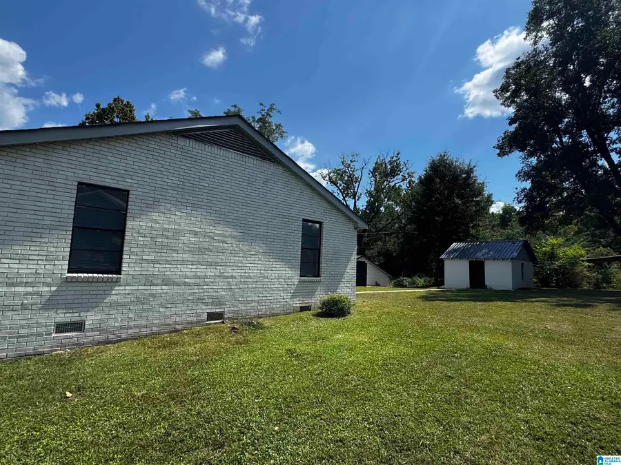 568 MAIN STREET, West Blocton, AL 35184 - #3