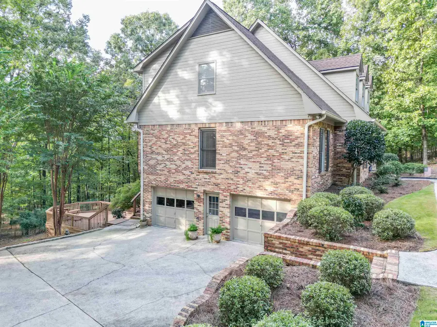 980 INDIAN CREST DRIVE, Indian Springs Village, AL 35124 - #3
