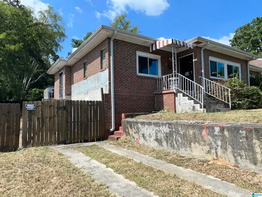 950 CENTER STREET N, Birmingham, AL 35204 - #2