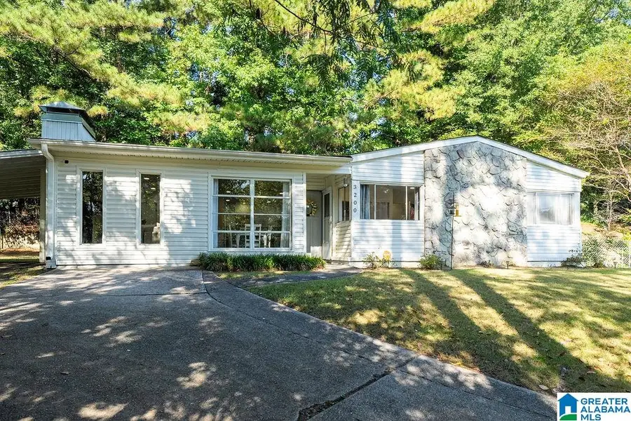 3200 CHAPEL HILL COURT, Hoover, AL 35216 - #2