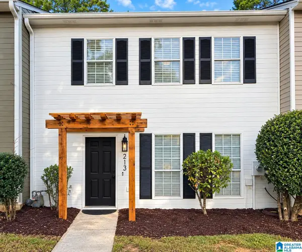 213 WILLOW POINT CIRCLE, Alabaster, AL 35007