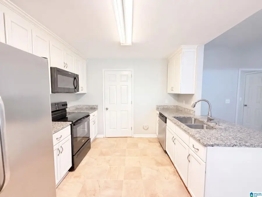 531 CANYON PARK DRIVE, Pelham, AL 35124 - #2