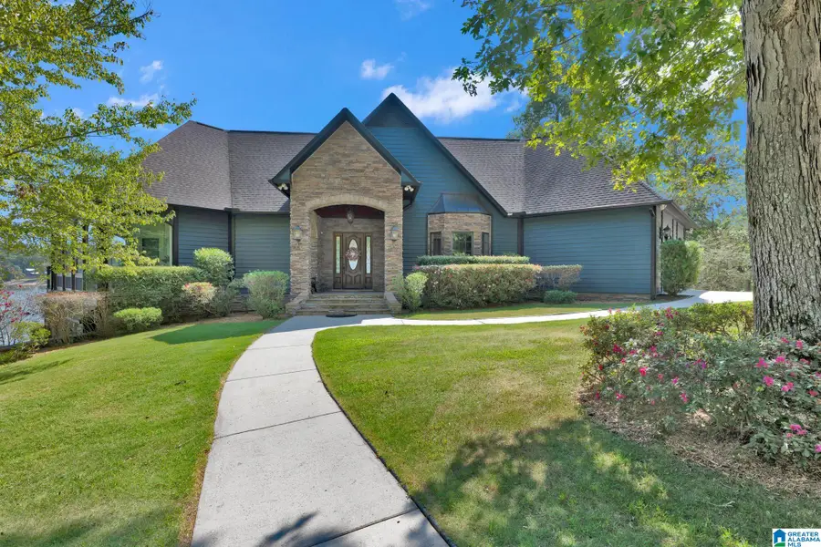 340 LAKE SHORE AVENUE, Jasper, AL 35503 - #2