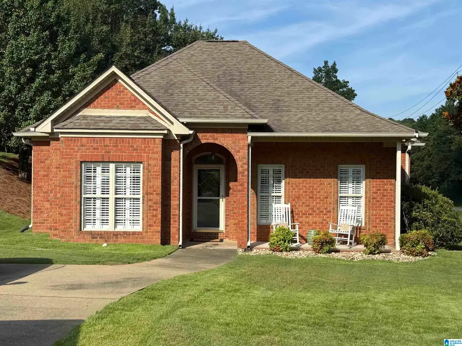 501 MAGNOLIA CREST CIRCLE, Gardendale, AL 35071 - #2