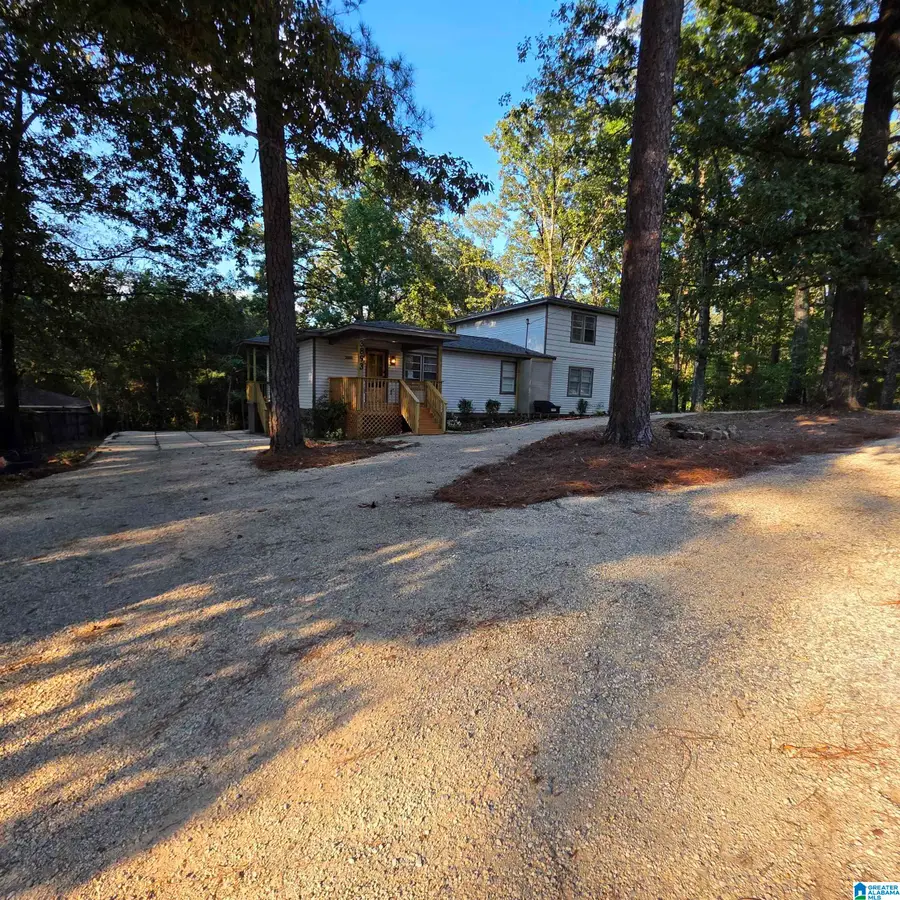 3893 PARKWOOD ROAD, Bessemer, AL 35022 - #2