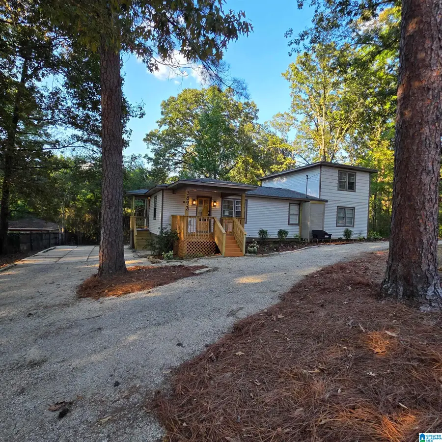 3893 PARKWOOD ROAD, Bessemer, AL 35022 - #3