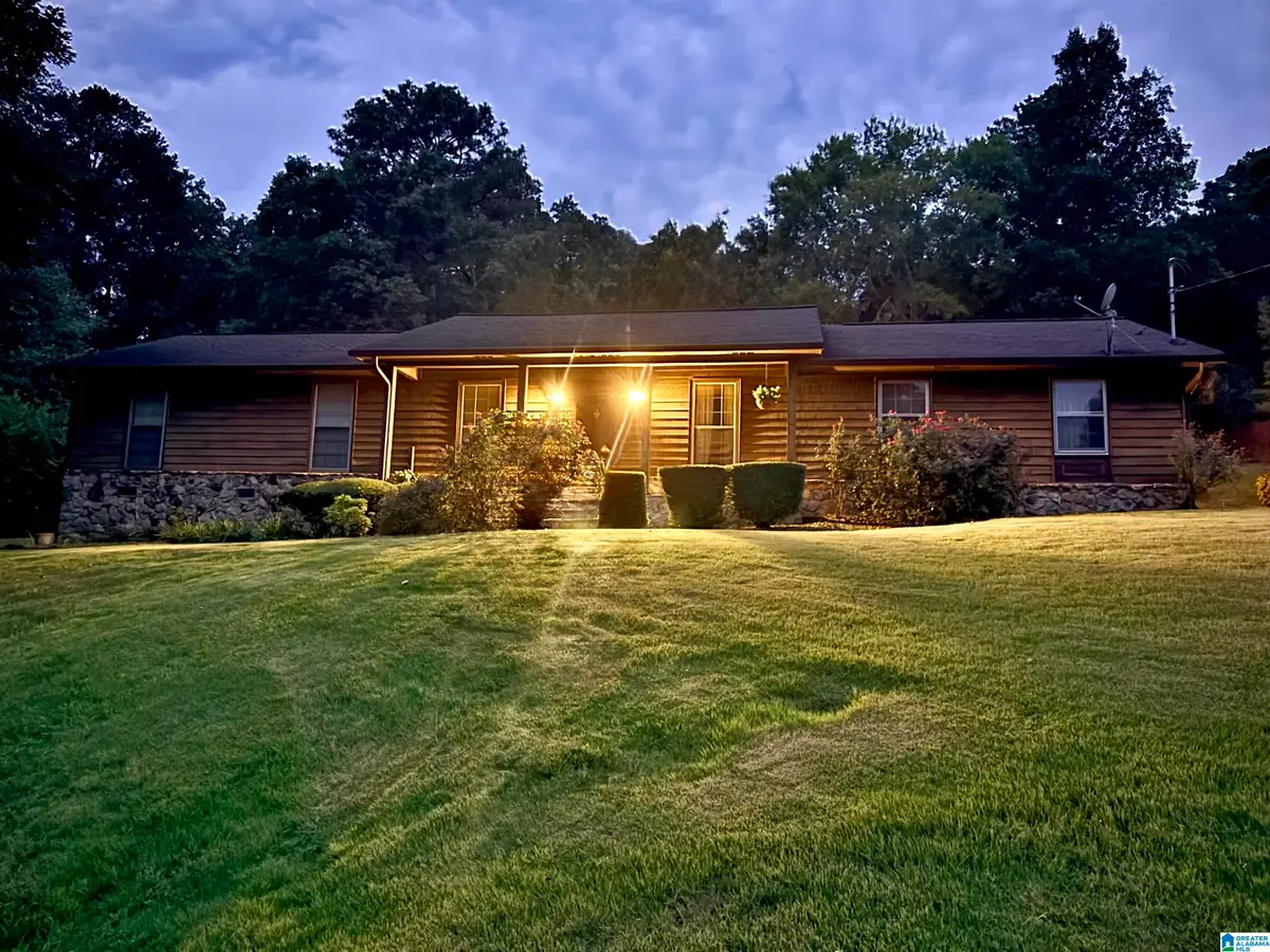 708 BREEZEWAY CIRCLE, Weaver, AL 36277 - #1