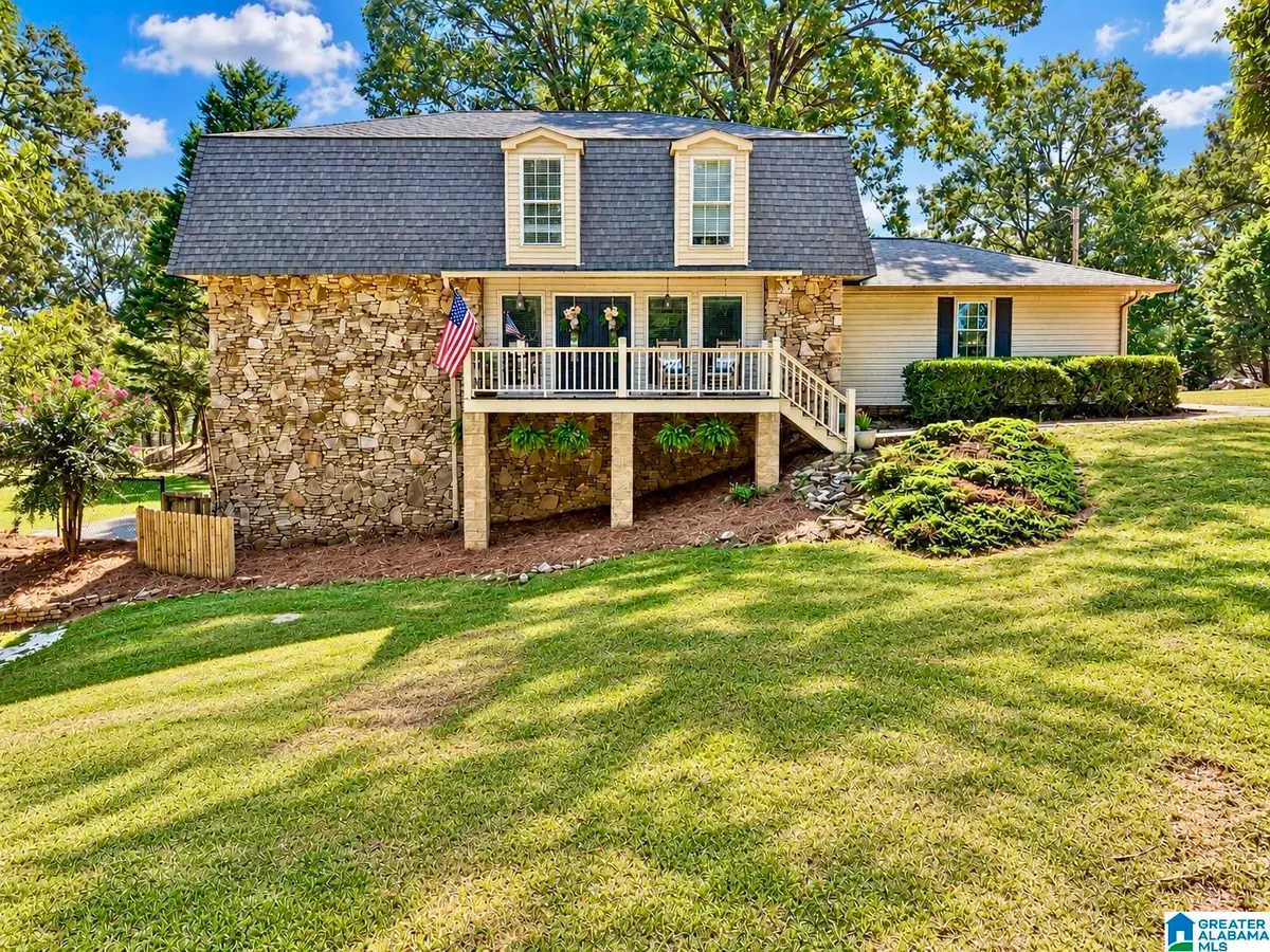 1822 PLEASANT RIDGE DRIVE, Sylacauga, AL 35150 - #1