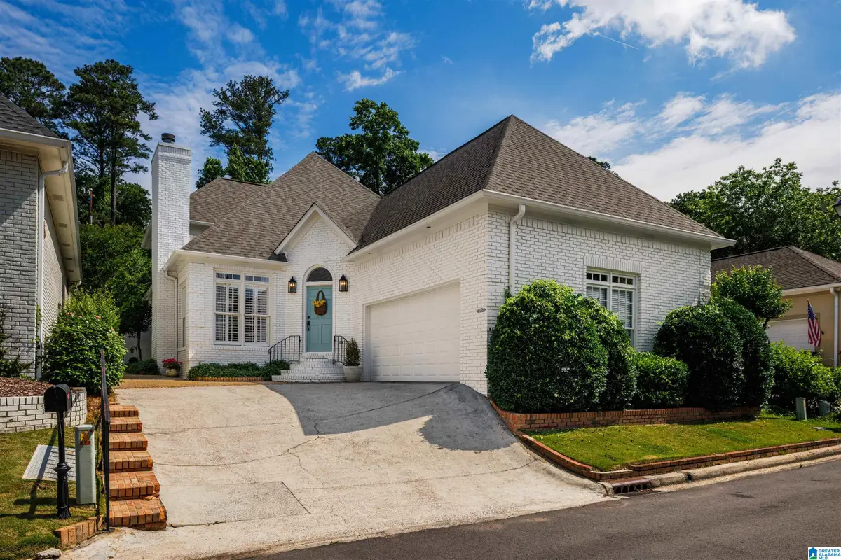 3136 WELLINGTON PARKWAY, Vestavia Hills, AL 35243 - #1