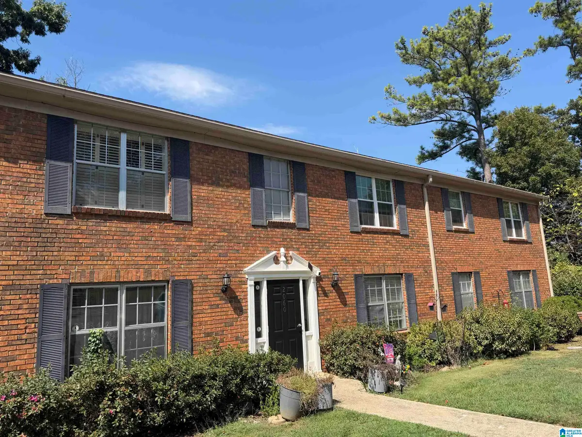2060 MONTREAT DRIVE, Vestavia Hills, AL 35216 - #1