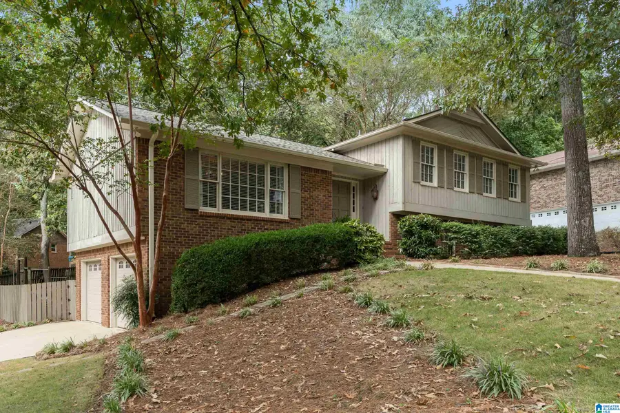 3550 BURNTLEAF LANE, Hoover, AL 35226 - #2
