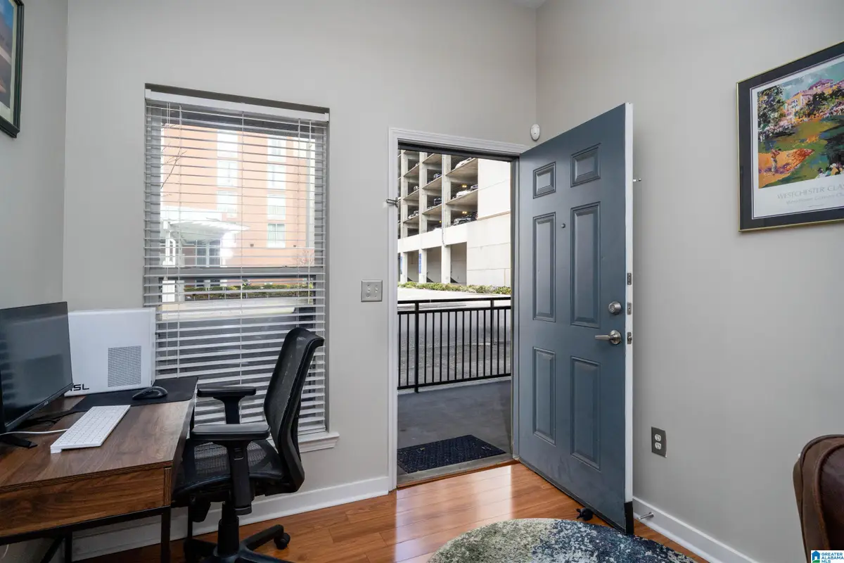 401 20TH STREET S, Birmingham, AL 35233 - #1
