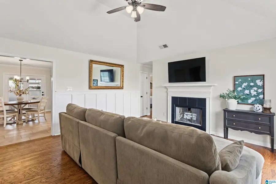 174 STONEBRIDGE CIRCLE, Pelham, AL 35124 - #3
