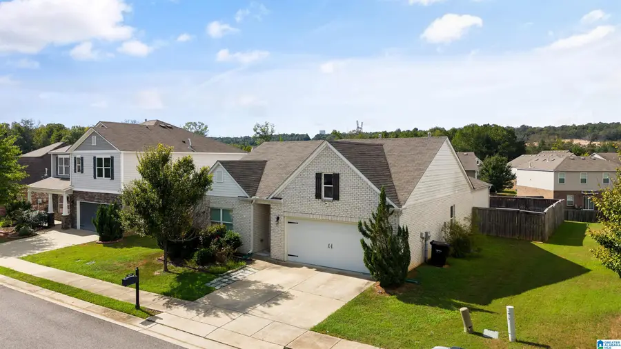 6617 NEWBRIDGE DRIVE, Bessemer, AL 35022 - #2