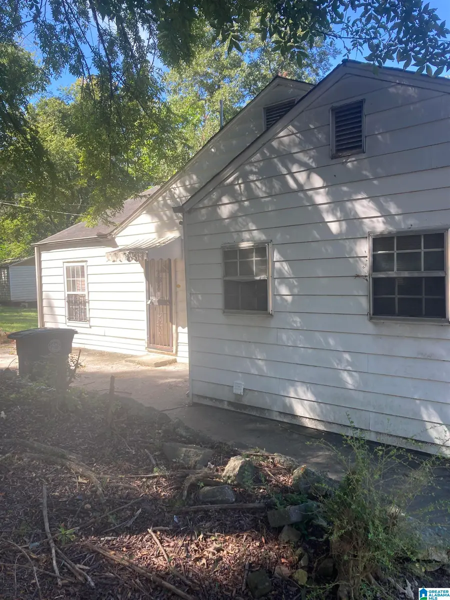 2541 20TH PLACE E, Birmingham, AL 35208 - #2