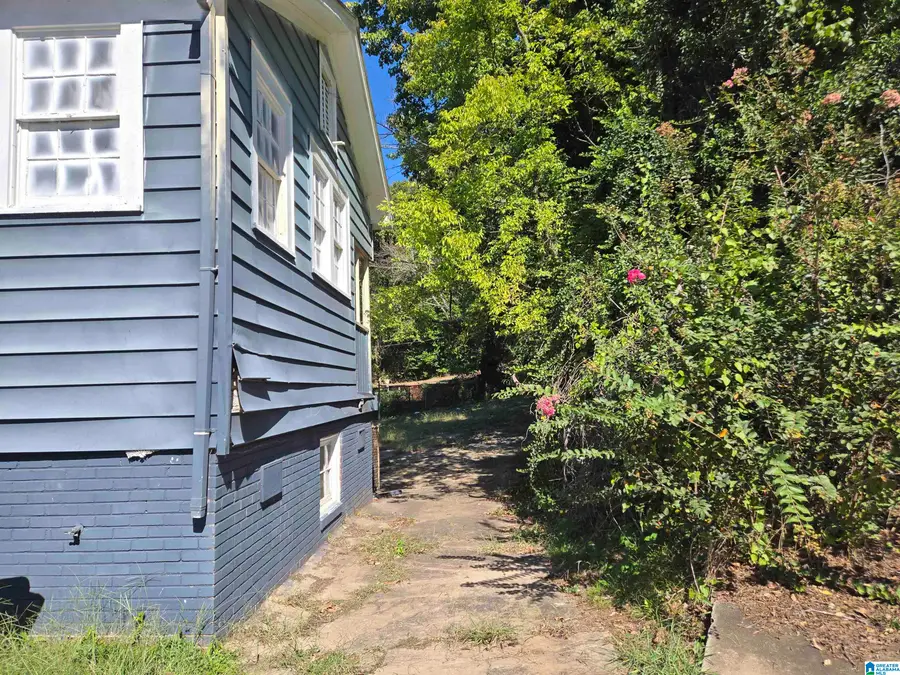 2621 20TH PLACE ENSLEY, Birmingham, AL 35208 - #2
