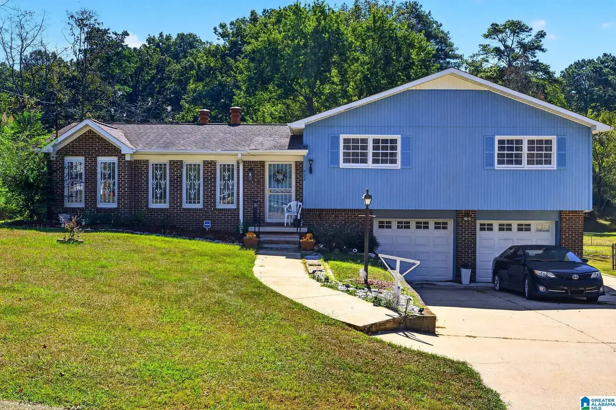 529 16TH AVENUE NW, Center Point, AL 35215 - #1