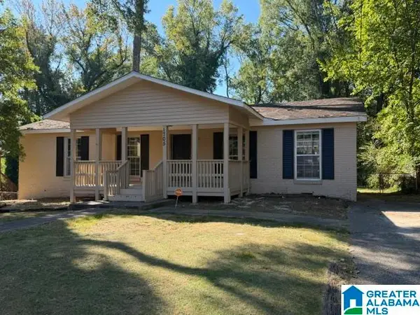 1705 BOBOLINK LANE NE, Center point, AL 35215