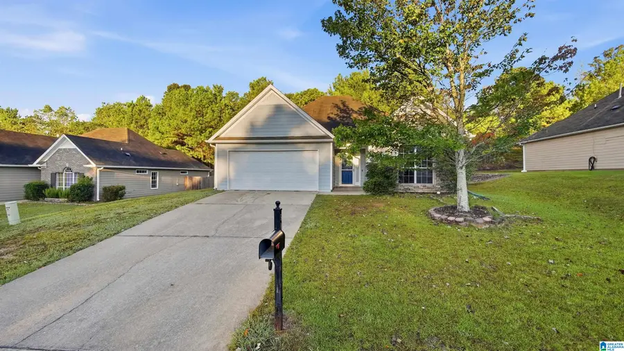 508 CAMDEN COVE CIRCLE, Calera, AL 35040 - #2