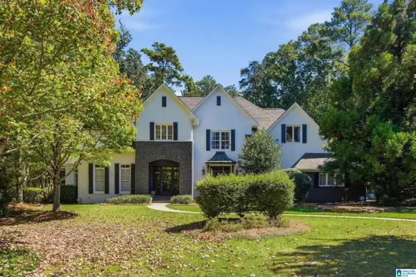 1500 WOODRIDGE PLACE, Vestavia hills, AL 35216