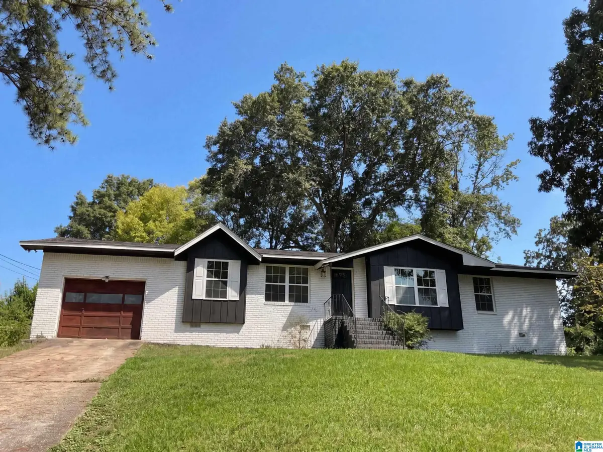 329 25TH AVENUE NW, Center Point, AL 35215 - #1