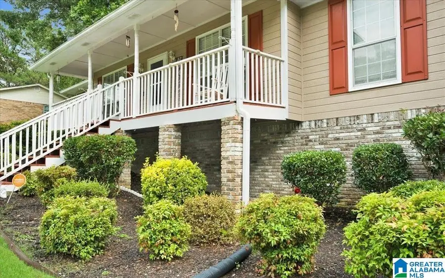 317 37TH COURT NE, Center Point, AL 35215 - #3