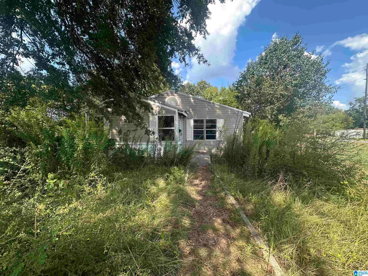 1805 16TH WAY N, Bessemer, AL 35020 - #1