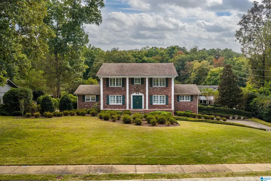1621 HAYS CIRCLE, Vestavia Hills, AL 35216 - #2