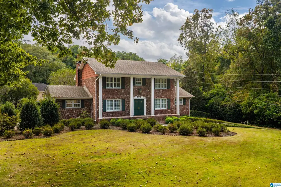1621 HAYS CIRCLE, Vestavia Hills, AL 35216 - #3