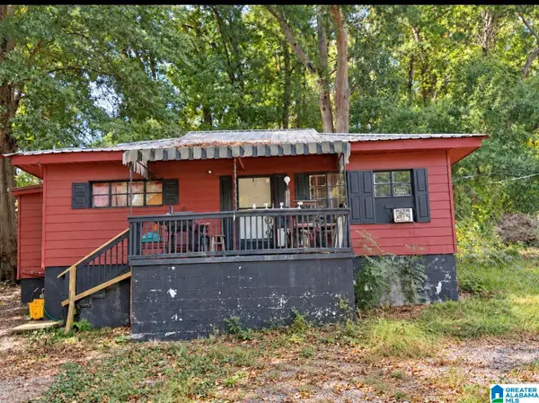 520 W LAKE DRIVE, Bessemer, AL 35022