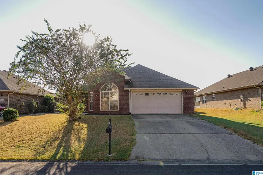 326 IVY HILLS CIRCLE, Calera, AL 35040 - #2